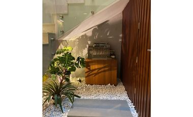 Venta casa en Santa María, Crescent Land