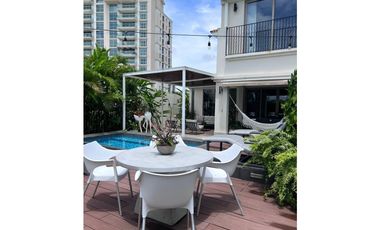 Venta casa en Santa María, Crescent Land