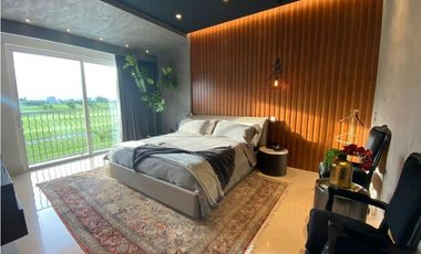 Venta casa en Santa María, Crescent Land