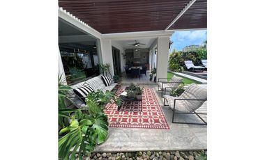 Venta casa en Santa María, Crescent Land