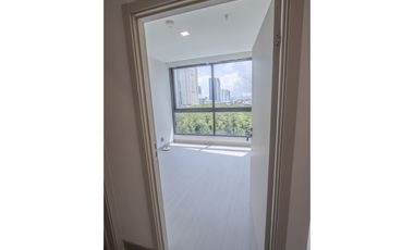 Venta Apartamento en Costa del Este, Edificio Arcadia