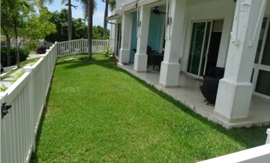 Bijao planta baja con patio en Alquiler B/2000.00