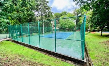 VENTA CASA EN CAMINO DE CRUCES 4 REC CON PISCINA