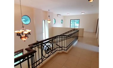 VENTA CASA EN CAMINO DE CRUCES 4 REC CON PISCINA