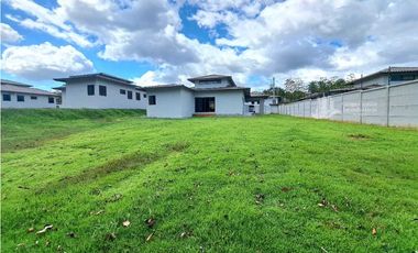 VENDO CASAS NUEVAS EN.COQUITO