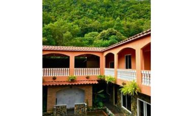 VENTA HOTEL EN BOQUETE DE 20 RECAMARAS EXCELENTE INVERSION
