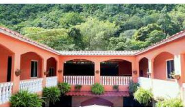VENTA HOTEL EN BOQUETE DE 20 RECAMARAS EXCELENTE INVERSION