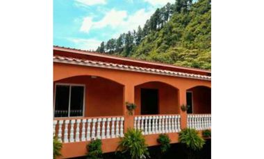 VENTA HOTEL EN BOQUETE DE 20 RECAMARAS EXCELENTE INVERSION