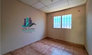 VENDO CASA 2 HAB EN EL ROBLEDAL