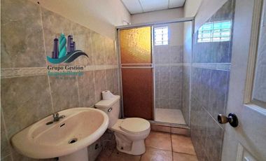 VENDO CASA 2 HAB EN EL ROBLEDAL