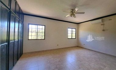VENDO PROPIEDAD UNICA EN.BOQUETE