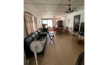 VENDO CASA EN BETANIA VILLA DE LAS FUENTES I