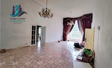 VENDO/ CASA DE 5HAB 4 BAÑOS BOQUETE