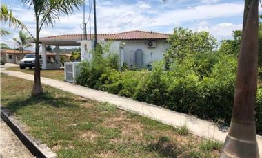 CASA EN VENTA -  HACIENDA DEL LAGO SAN CARLITOS DAVID