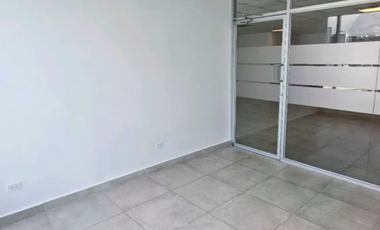 Marbella, area bancaria 125m2 a solo $1399