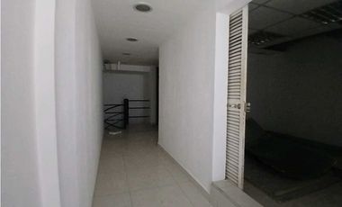 SE ALQUILA LOCAL COMERCIAL EN CENTRAL DE CHITRE.