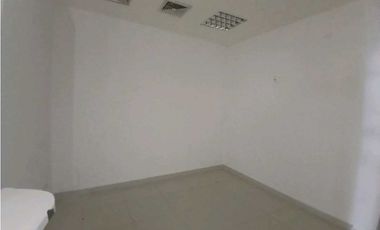 SE ALQUILA LOCAL COMERCIAL EN CENTRAL DE CHITRE.