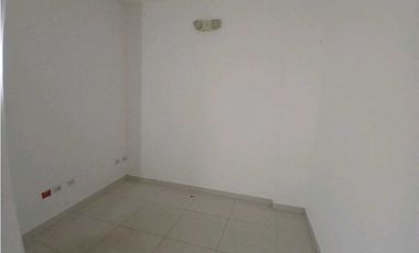 SE ALQUILA LOCAL COMERCIAL EN CENTRAL DE CHITRE.