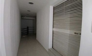 SE ALQUILA LOCAL COMERCIAL EN CENTRAL DE CHITRE.
