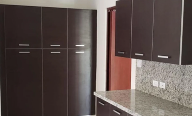 OPORTUNIDAD  Embassy Club Casa Unifamiliar