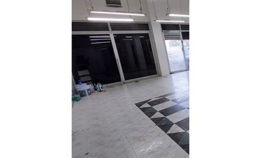 Obarrio local 130m2 centrico a solo $325K