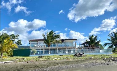VENDO CASA DE PLAYA EN OCEAN FRONT MARINE, CODAC