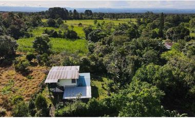 VENDO CASA DE DOS PISOS POTRERILLOS ABAJO