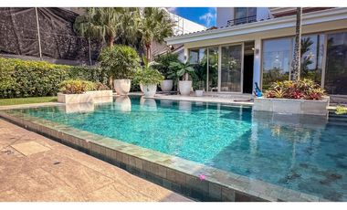 Venta Casa en Santa María, Fairway Estate