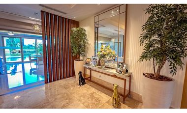 Venta Casa en Santa María, Fairway Estate