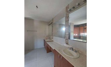 Venta de casa en Costa Sur (El Doral) GTA