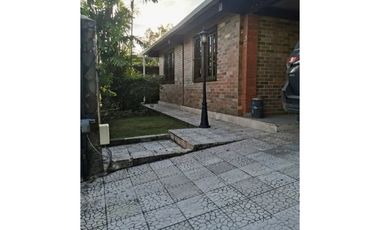 ALQUILO HERMOSA CASA AMOBLADA CON PISCINA EN VILLA ZAITA
