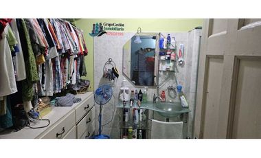 VENDO CASA CON APARTAMENTO CERCA A UNIVERSIDAD