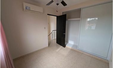 VENDO AMPLIA CASA EN BARRIO COLÓN 142 MTS 2