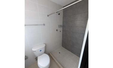 VENDO AMPLIA CASA EN BARRIO COLÓN 142 MTS 2