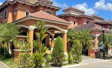 VENTA DE CASA COSTA SUR - RESIDENCIAL EL DORAL