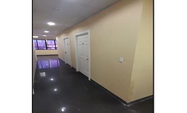 Se Alquila Oficina sobre La Fernandez De Cordoba $950