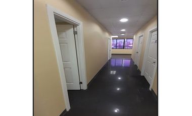 Se Alquila Oficina sobre La Fernandez De Cordoba $950