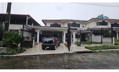 SE VENDE CASA EN BETANIA LINEA BLANCA