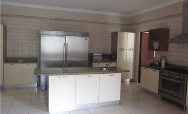 SE VENDE CASA EN EL DORADO