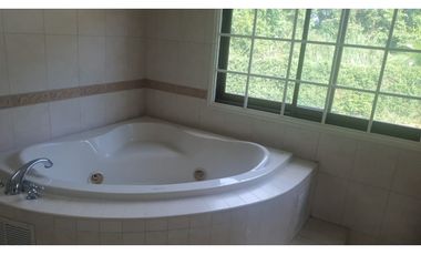 SE VENDE CASA EN EL DORADO