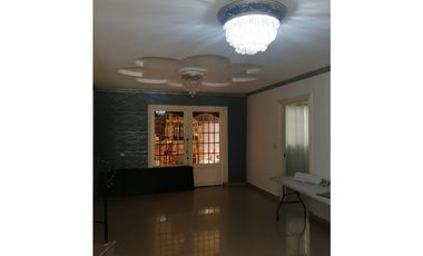 VENDO CASA DOS NIVELES Residencial Villas del Bosque
