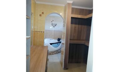 VENDO CASA DOS NIVELES Residencial Villas del Bosque