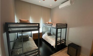VENTA DE APARTAMENTO EN SAN CARLOS PH SOLEO PUNTA BARCO COD. 4381
