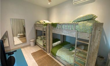 VENTA DE APARTAMENTO EN SAN CARLOS PH SOLEO PUNTA BARCO COD. 4381