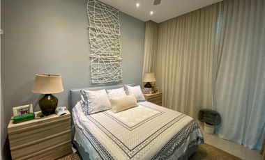 VENTA DE APARTAMENTO EN SAN CARLOS PH SOLEO PUNTA BARCO COD. 4381