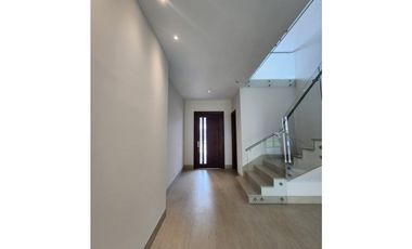 Venta Casa en Santa María, The grove
