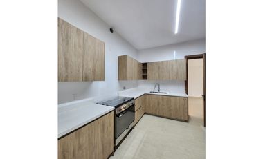Venta Casa en Santa María, The grove