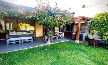 ¡OPORTUNIDAD DE NOVACIÓN!  PRECIOSA CASA EN CONDOMINIO