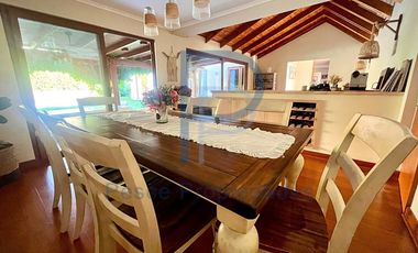 ¡OPORTUNIDAD DE NOVACIÓN!  PRECIOSA CASA EN CONDOMINIO