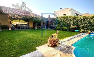 ¡OPORTUNIDAD DE NOVACIÓN!  PRECIOSA CASA EN CONDOMINIO